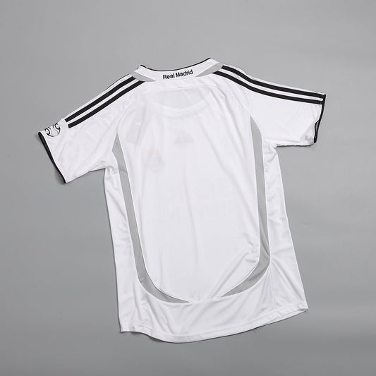 Retro Men's Real Madrid 2006/07 Home Soccer Jersey