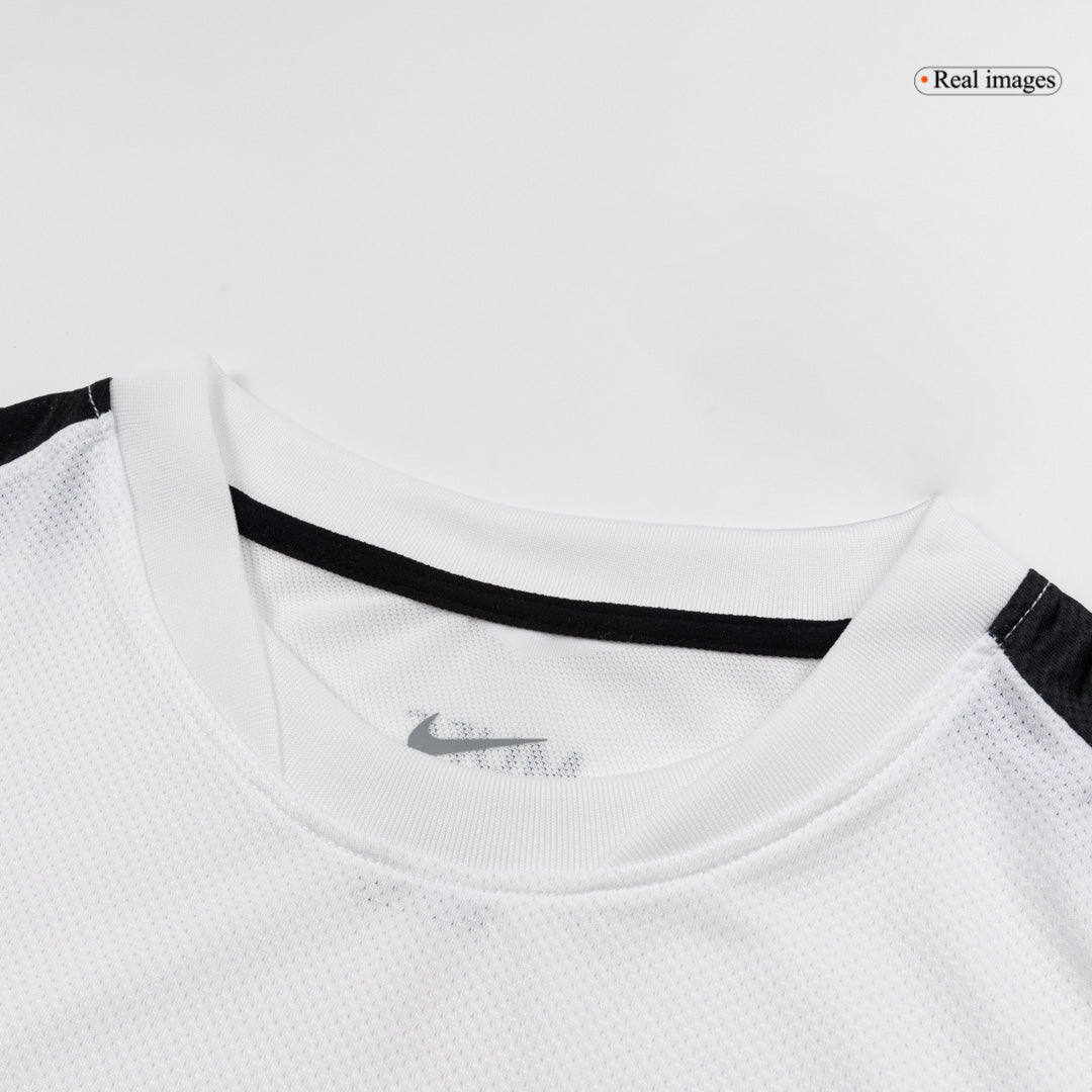 Retro Men's Manchester United 2010/11 Away Soccer Jersey