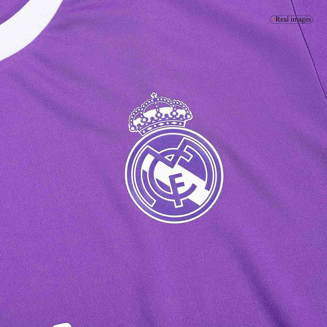 Retro MODRIĆ #19 Men's Real Madrid 2016/17 Away Long Sleeve Soccer Jersey